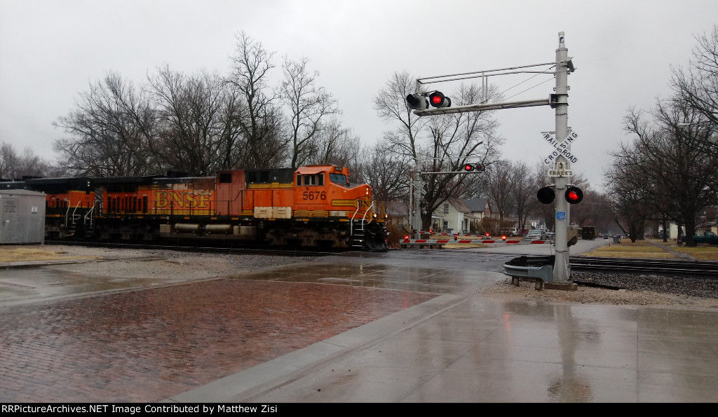 BNSF 5676